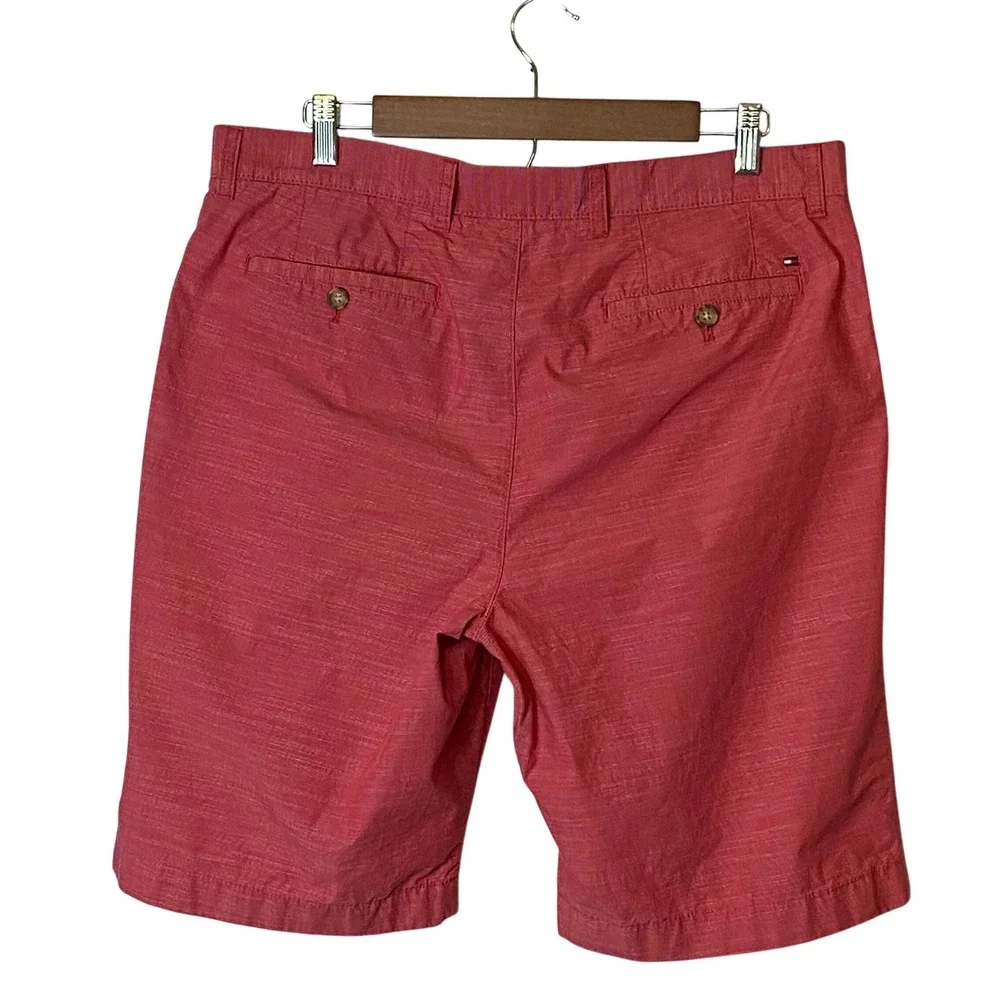 Tommy Hilfiger Men Chino Shorts Size 34 Red Micro Stripe Preppy Coastal Nautical